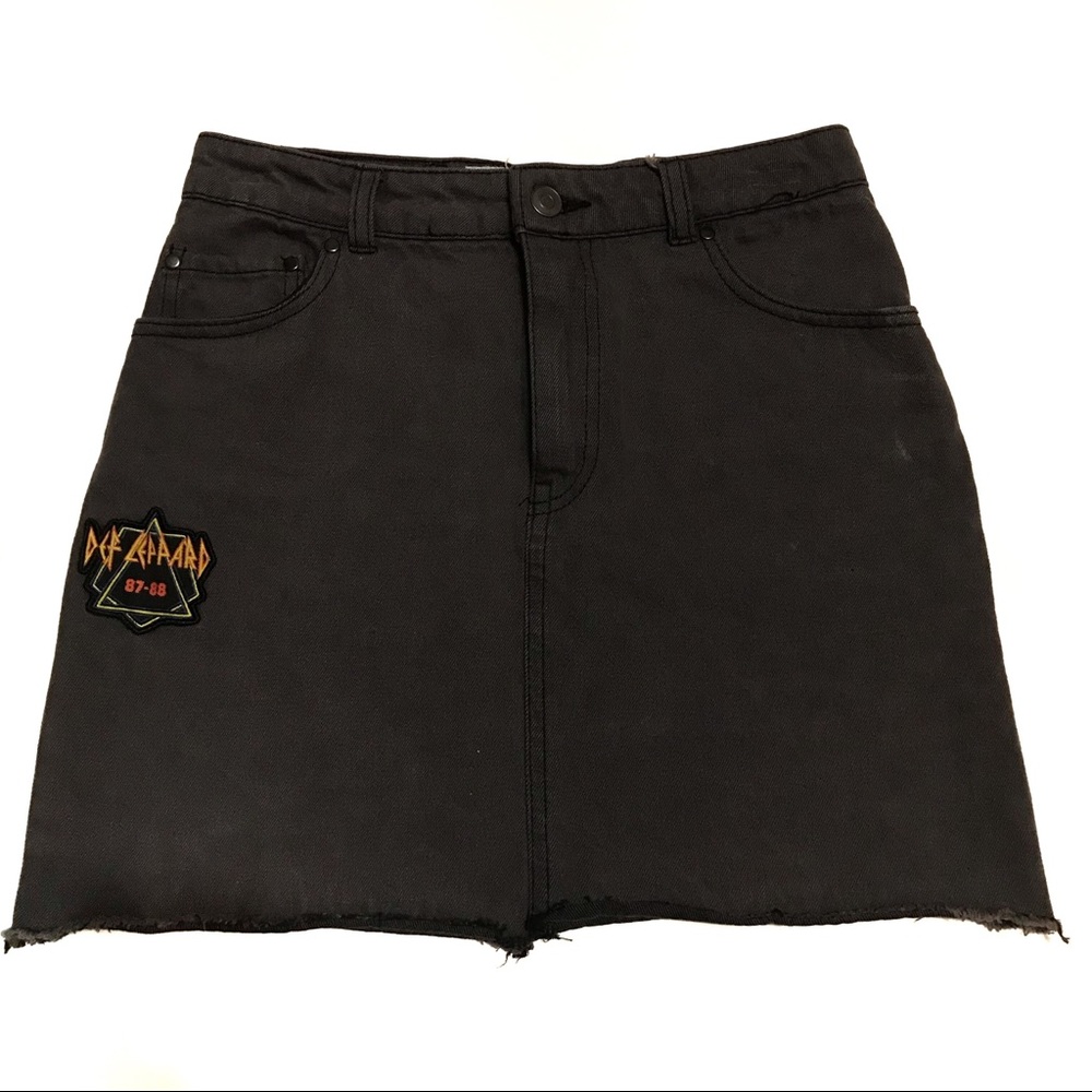 Junk Food Def Leppard Grey Skirt Size 1